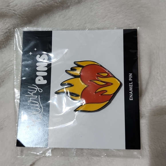 Heart on fire Enamel Pin - Picture 1 of 3